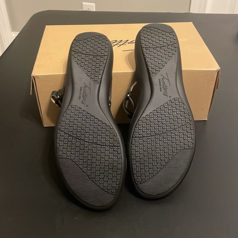 Trotters Raja Black Leather Women’s 10.5 JB - Picture 3 of 4